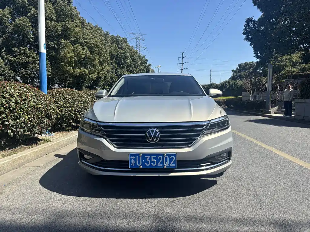 Lavida 2022 1.5L automatic comfort version купить на сайте DeffCars