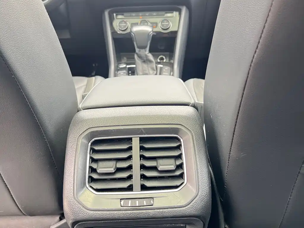 Tiguan L 2021 330TSI automatic two-wheel drive smart version купить на сайте DeffCars