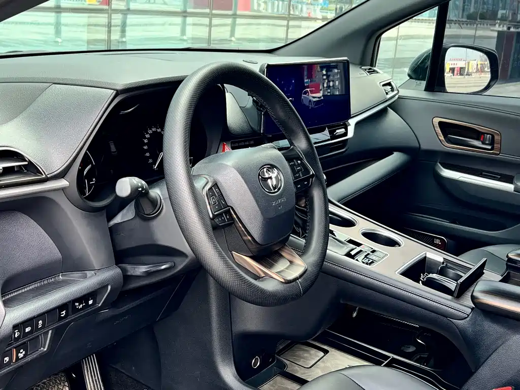 Grevia 2024 2.5L Hybrid Luxury Edition купить на сайте DeffCars