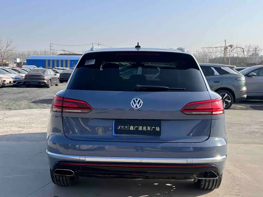 Touareg 2019 2.0TSI Sharp Wing Edition National VI купить на сайте DeffCars