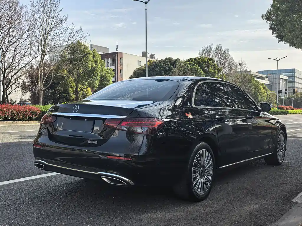 Mercedes-Benz E-Class 2023 E 300 L Fashion купить на сайте DeffCars