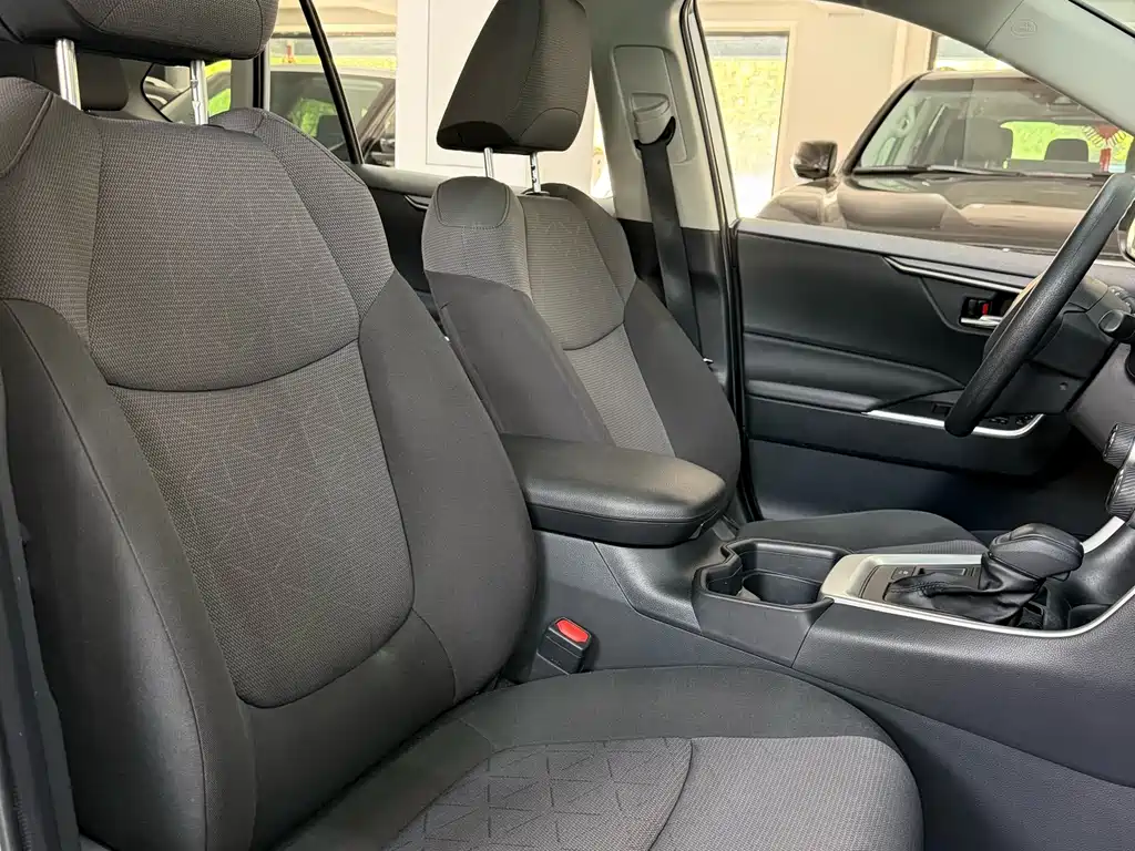 RAV4 Rongfang 2022 Dual Engine 2.5L E-CVT Two-wheel Drive Elite Edition купить на сайте DeffCars