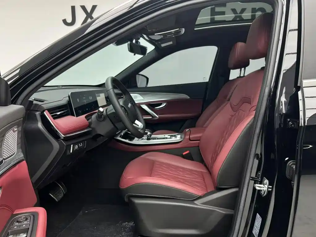 Jetour X70 PLUS 2023 model 1.5T DCT Brave 5 seats купить на сайте DeffCars