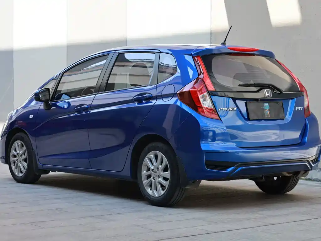 Fit 2018 1.5L CVT Comfort Sunroof Edition купить на сайте DeffCars