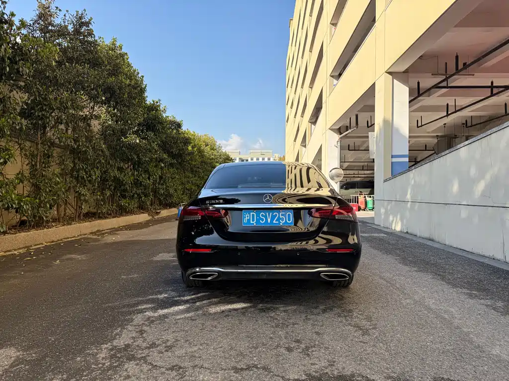Mercedes-Benz E-Class 2023 E 300 L Luxury Model купить на сайте DeffCars
