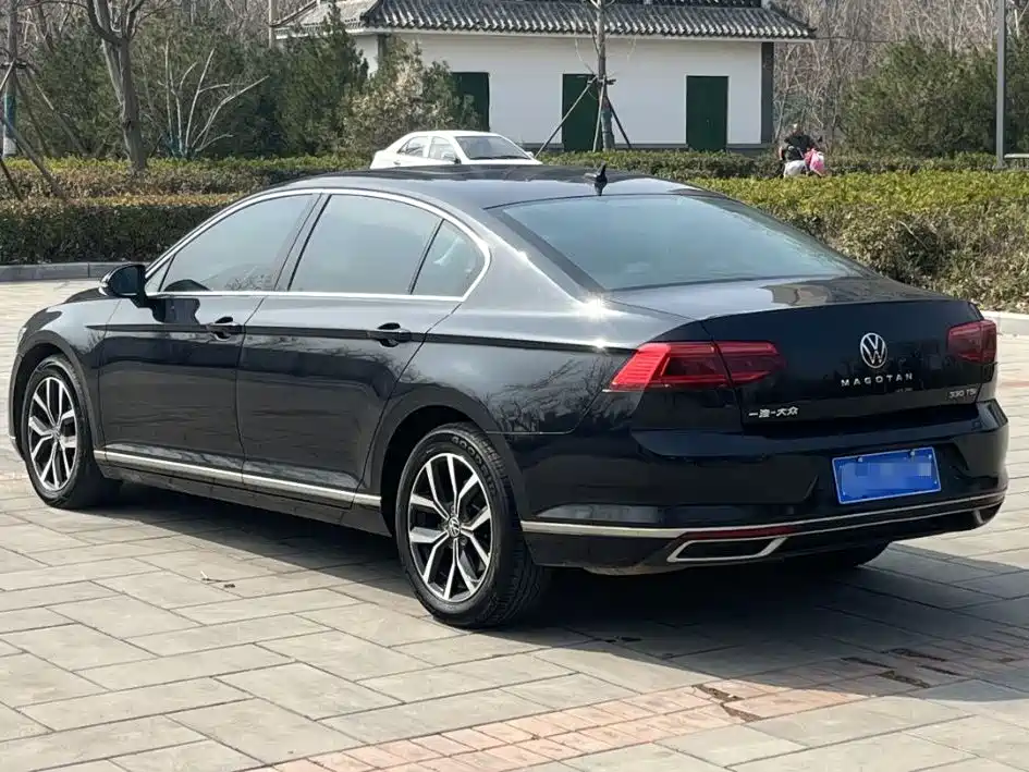 Magotan 2020 330TSI DSG leading model купить на сайте DeffCars