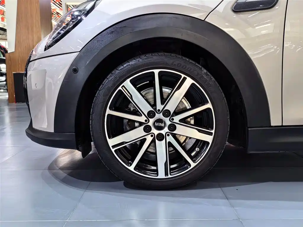 MINI 2022 1.5T COOPER Artist купить на сайте DeffCars