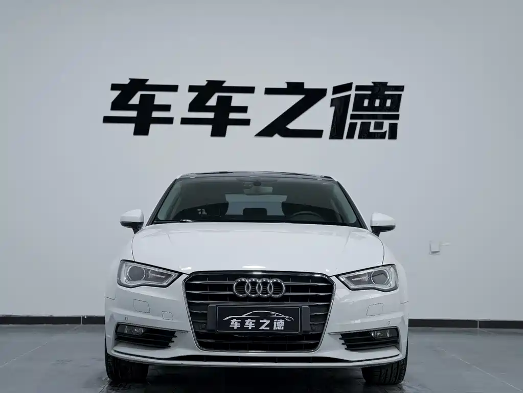 Audi A3 2016 Limousine 35 TFSI LinkedIn type купить на сайте DeffCars