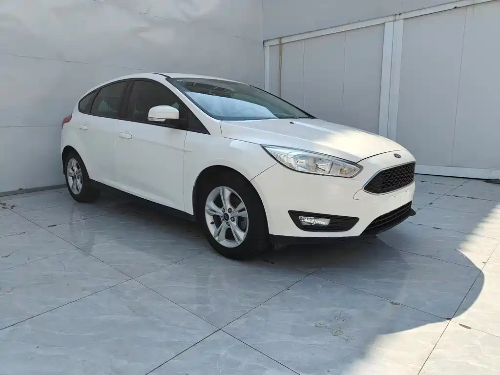 Focus 2017 Hatchback 1.6L Manual Comfort Smart Mobility Edition купить на сайте DeffCars