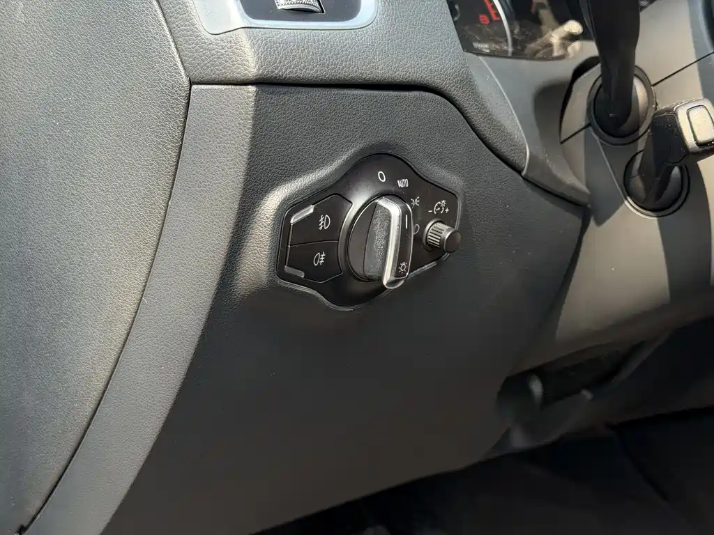Audi Q5 2016 40 TFSI comfort type купить на сайте DeffCars
