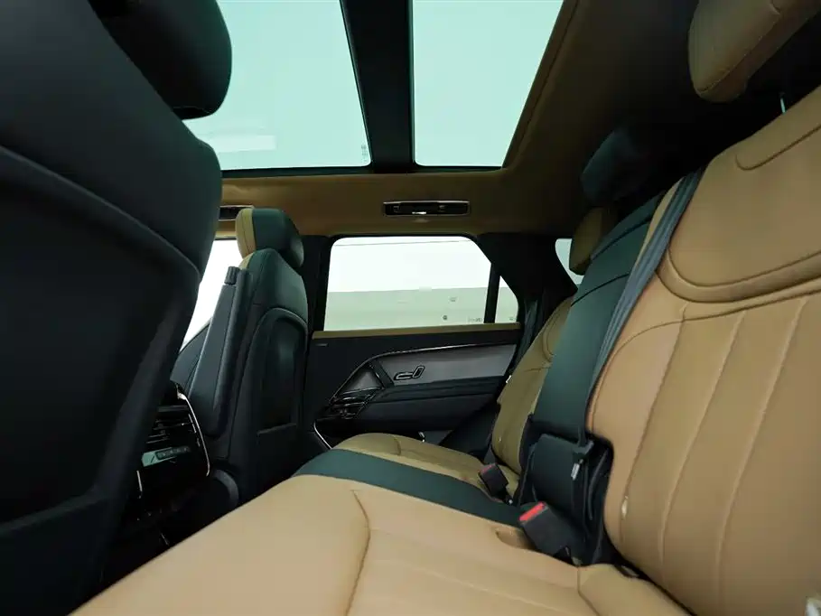 Range Rover Sport 2023 400PS Dynamic SE купить на сайте DeffCars