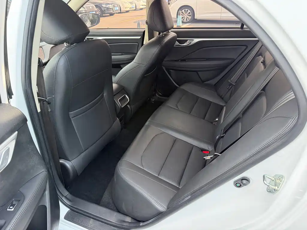 Yuanjing 2018 1.5L Manual Happiness Edition купить на сайте DeffCars