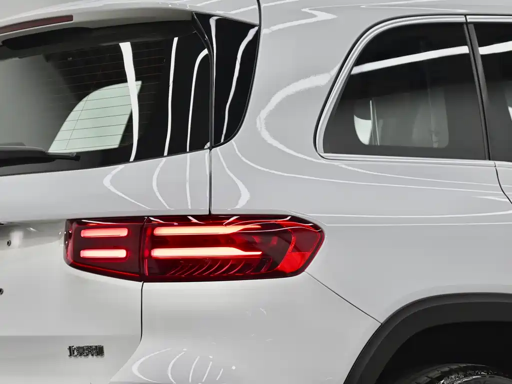Mercedes-Benz GLB 2024 GLB 220 Dynamic купить на сайте DeffCars