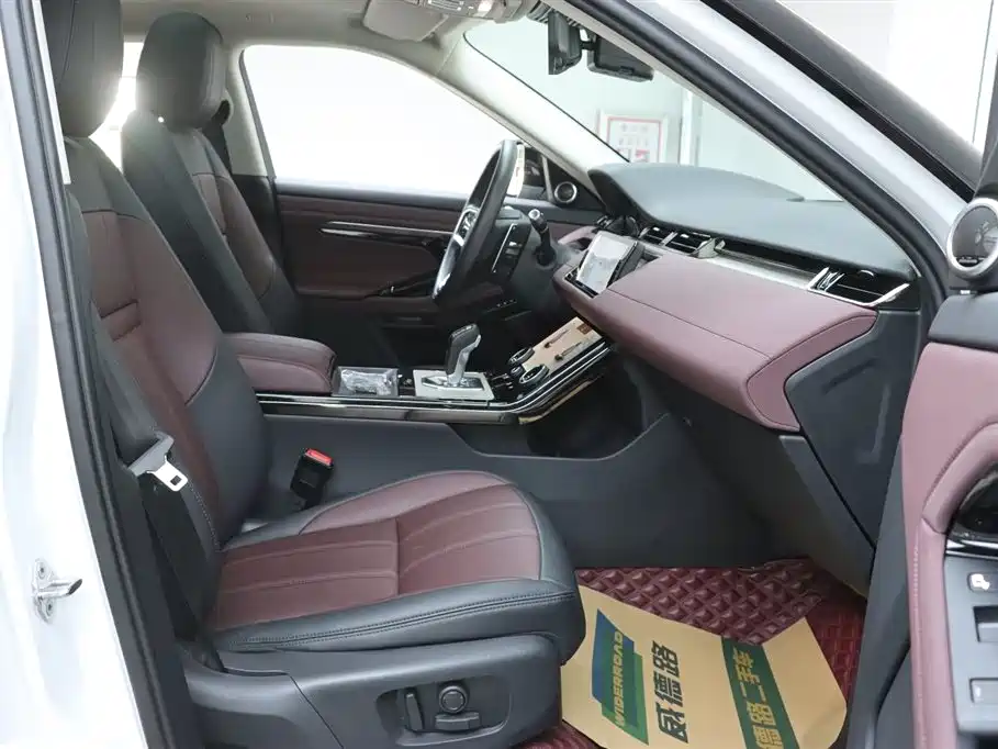 Range Rover Evoque 2021 Evoque L 249PS R-Dynamic SE Deluxe Edition купить на сайте DeffCars
