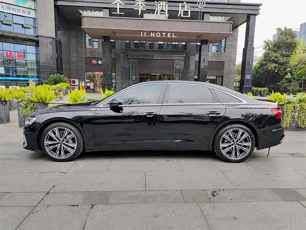 Audi A6L 2024 40 TFSI luxury and dynamic model купить на сайте DeffCars