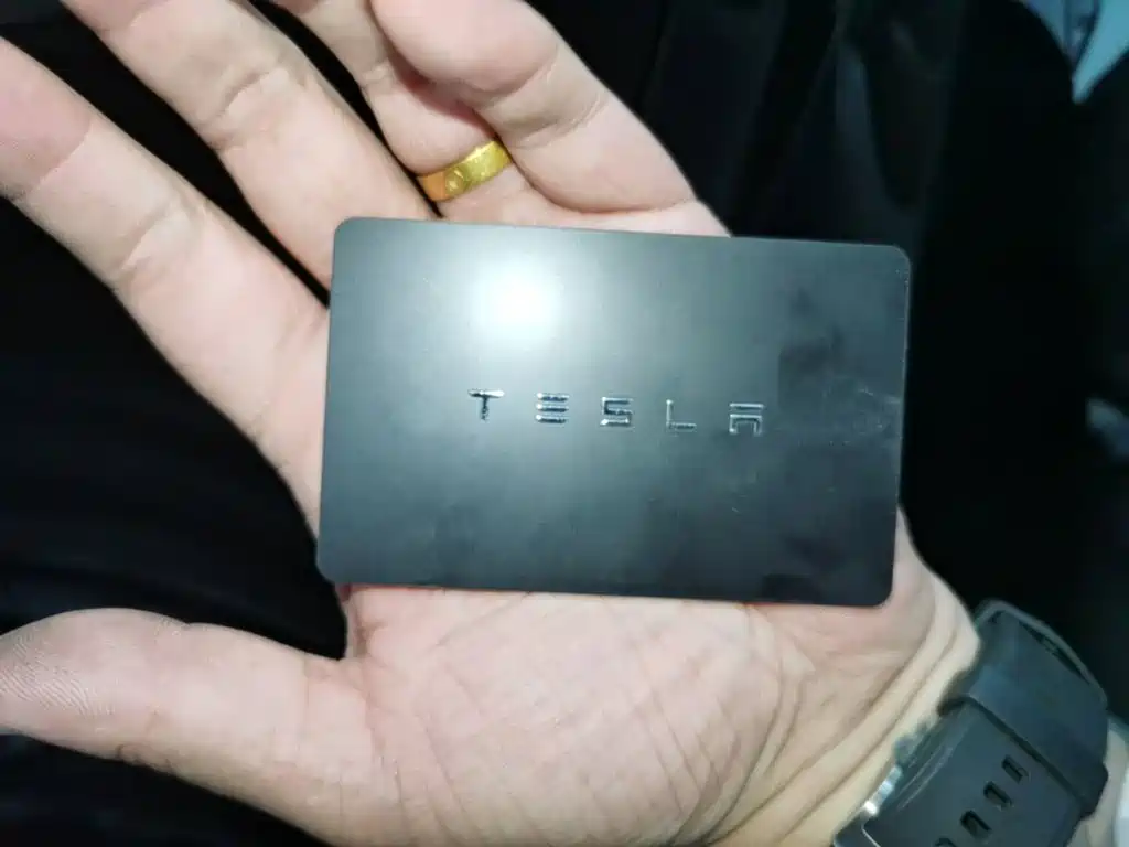 Model 3 2020 long-range rear-wheel drive version купить на сайте DeffCars