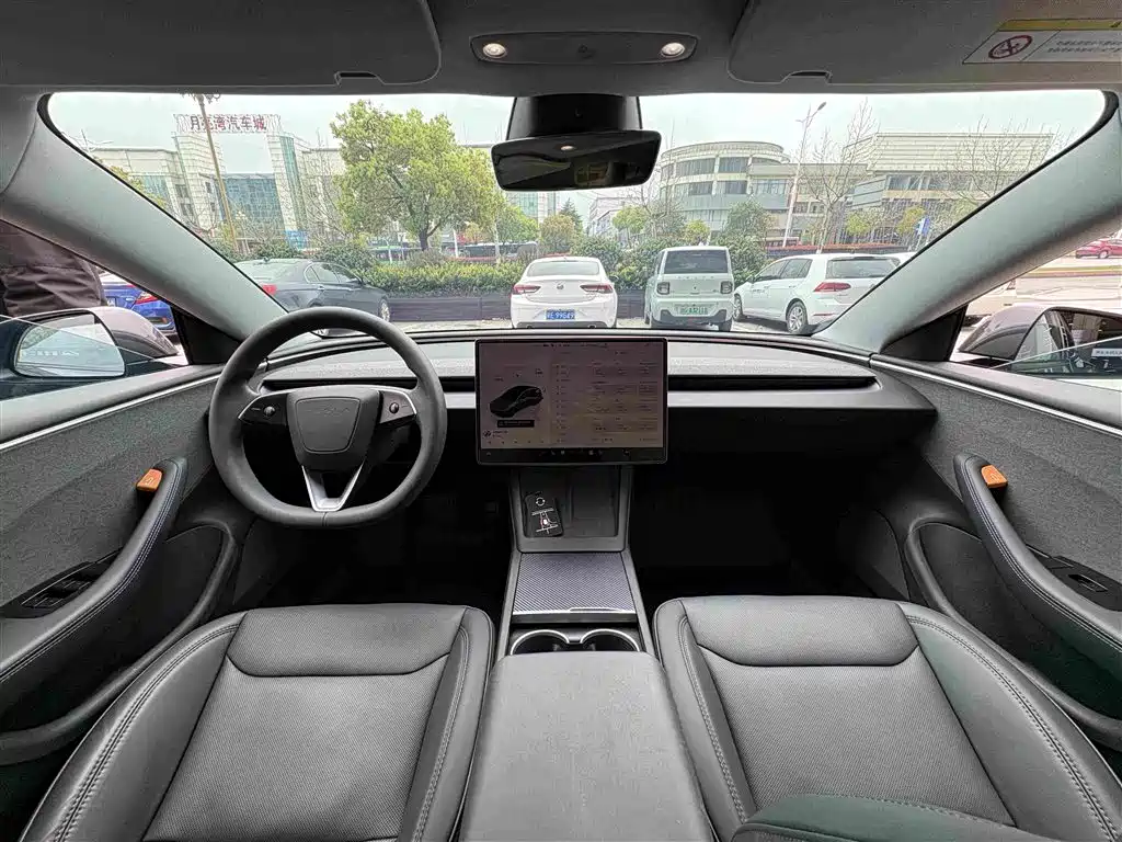 Model 3 2025 rear-wheel drive version купить на сайте DeffCars