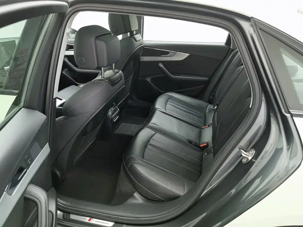 Audi A4L 2022 40 TFSI luxury and dynamic model купить на сайте DeffCars