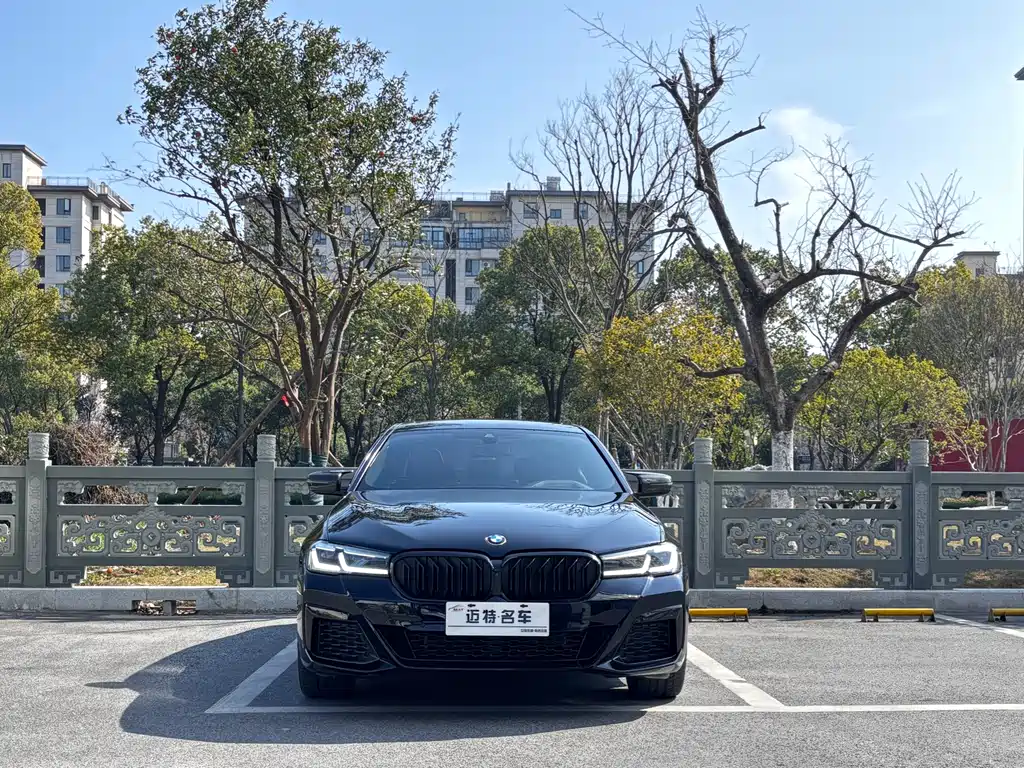 BMW 5 Series 2023 facelift 530Li exclusive M sports package купить на сайте DeffCars