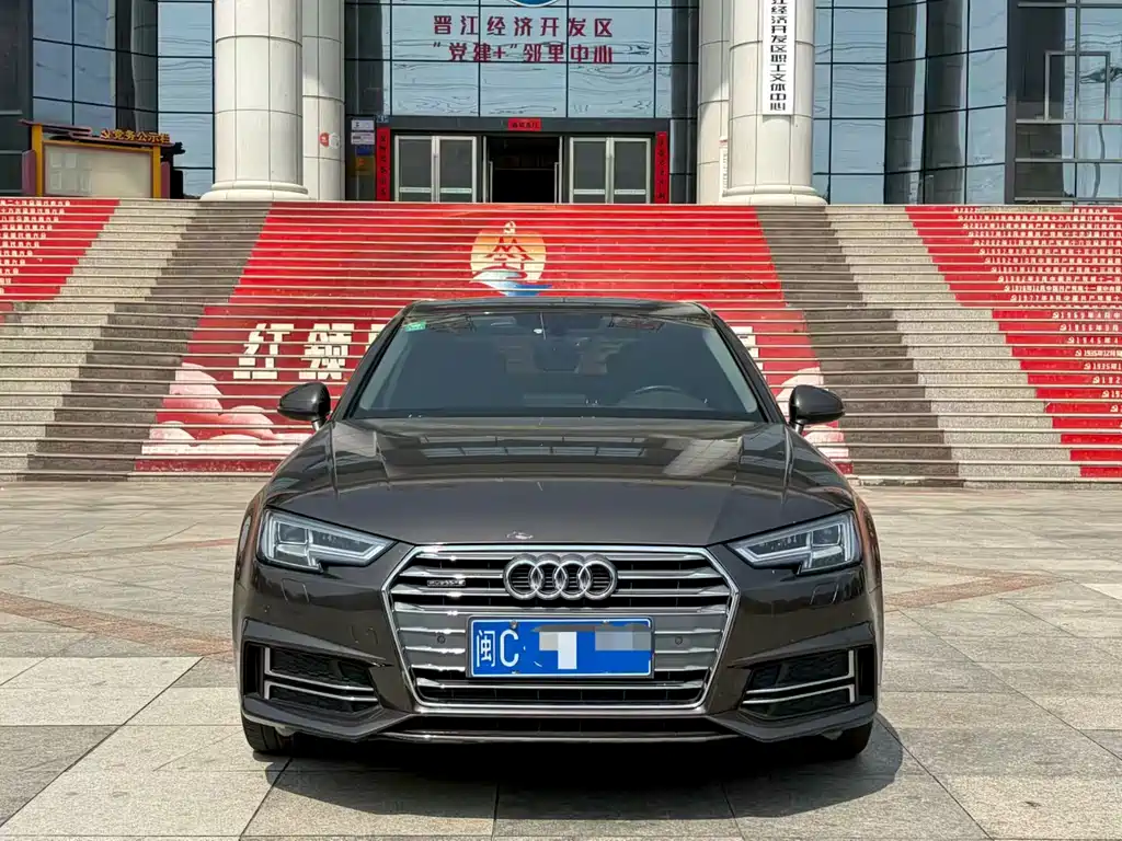 Audi A4L 2017 45 TFSI quattro fashion model купить на сайте DeffCars