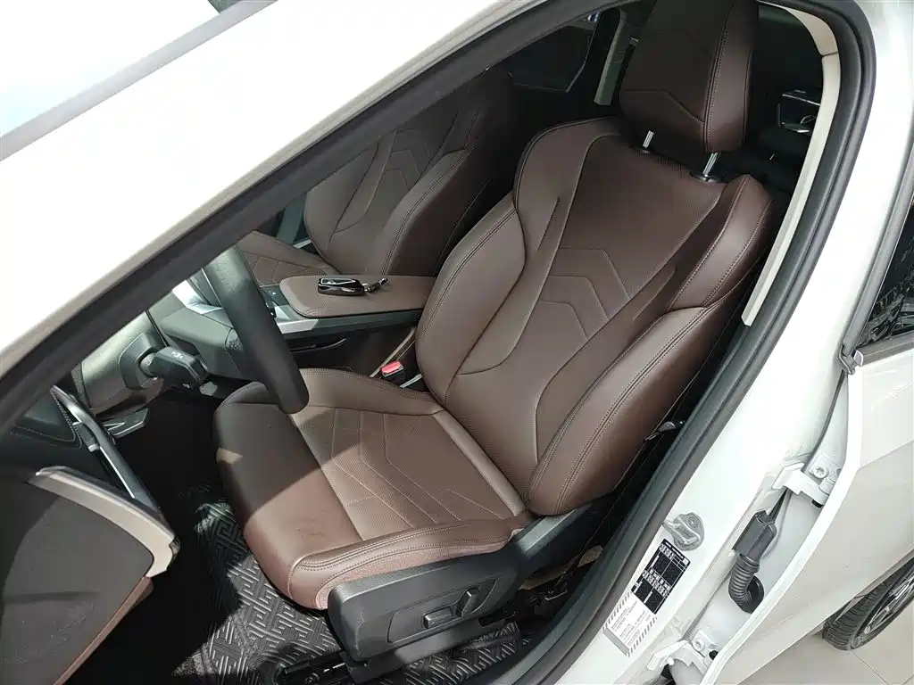 BMW X1 2025 sDrive25Li X Design Package купить на сайте DeffCars