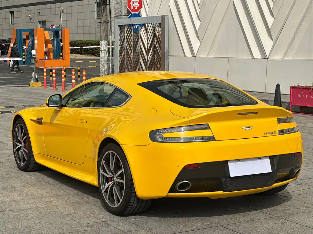 V8 Vantage 2012 4.7L S Coupe купить на сайте DeffCars
