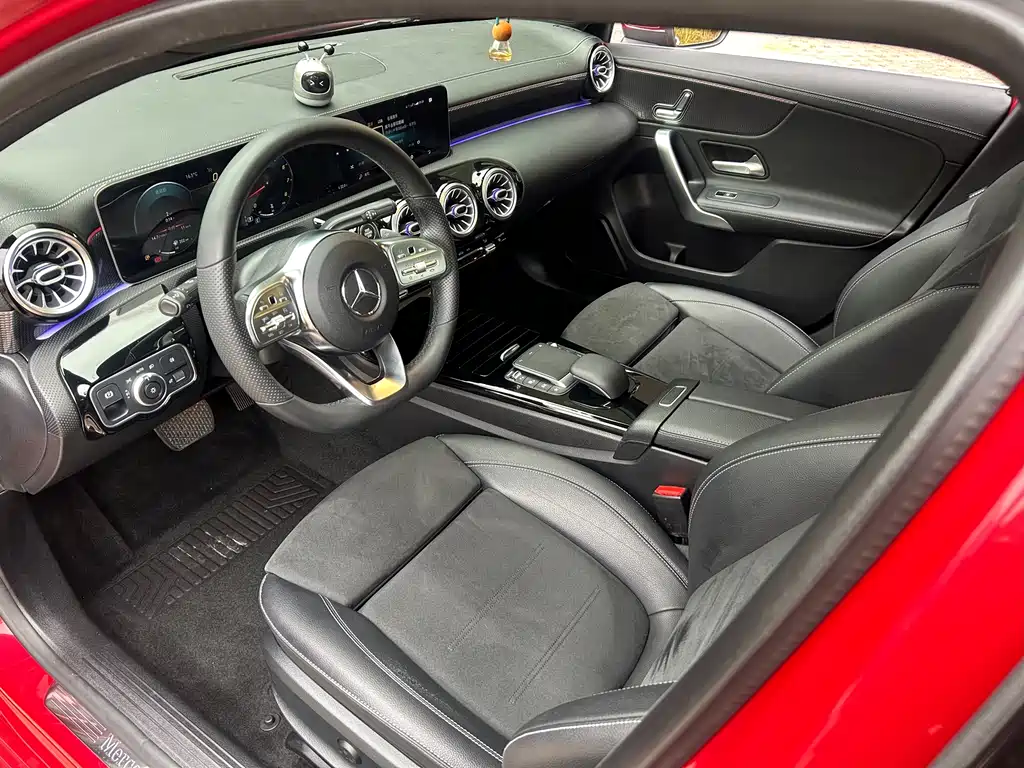 Mercedes-Benz A-Class 2020 Facelift A 200 L Sports Sedan Fashionable купить на сайте DeffCars