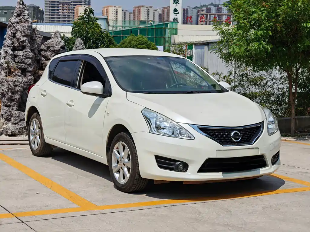 Tiida 2011 1.6L CVT comfort model купить на сайте DeffCars
