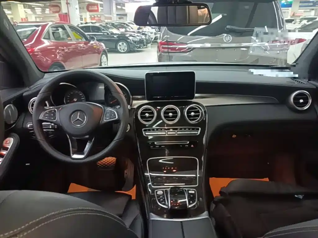 Mercedes GLC 2017 260 4MATIC Dynamic купить на сайте DeffCars