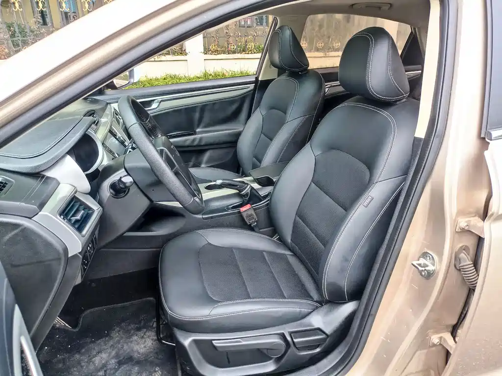 Emgrand GL 2017 1.3T Manual Elite купить на сайте DeffCars
