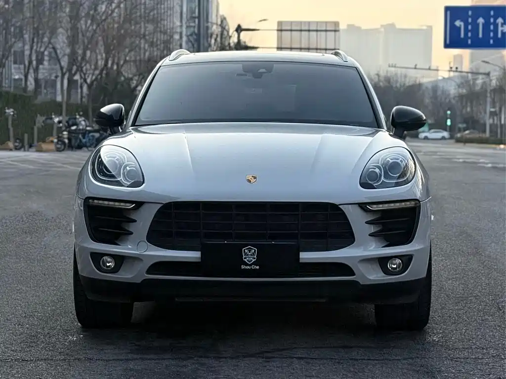 Macan 2017 Macan 2.0T купить на сайте DeffCars