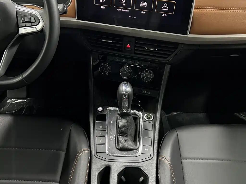 Bora 2024 model 200TSI DSG Yuexing PRO version купить на сайте DeffCars