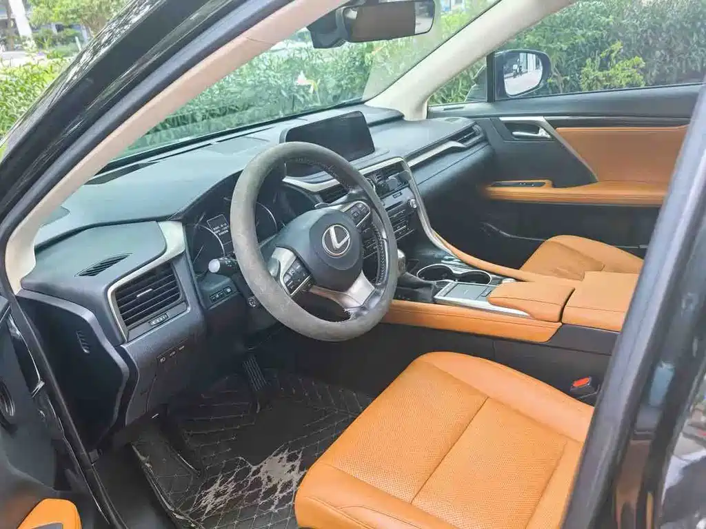 Lexus RX 2020 facelift 300 two-wheel drive comfort version купить на сайте DeffCars