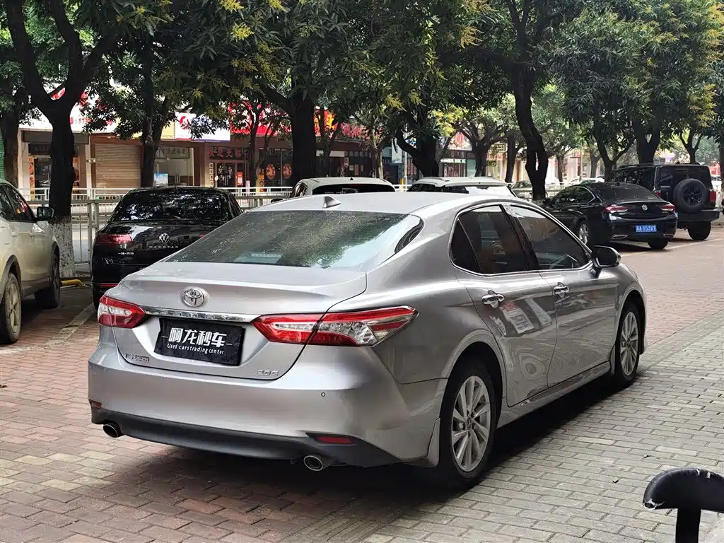 Camry 2021 2.0G Deluxe Edition купить на сайте DeffCars
