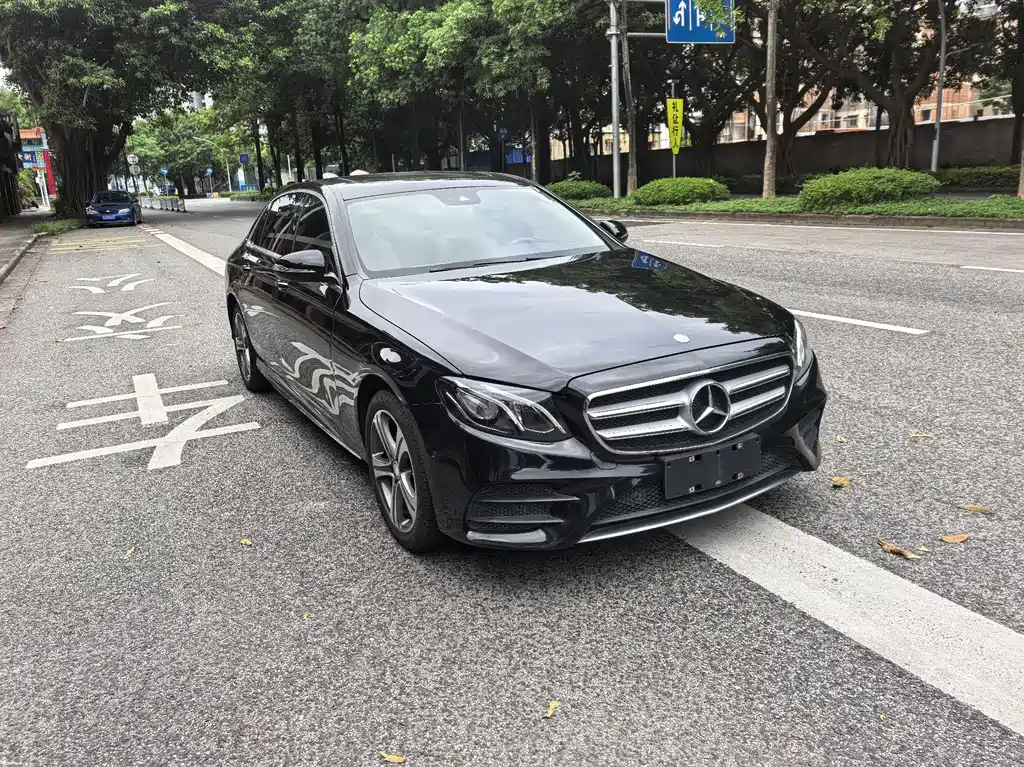 Mercedes E-Class 2016 E200L Sport купить на сайте DeffCars