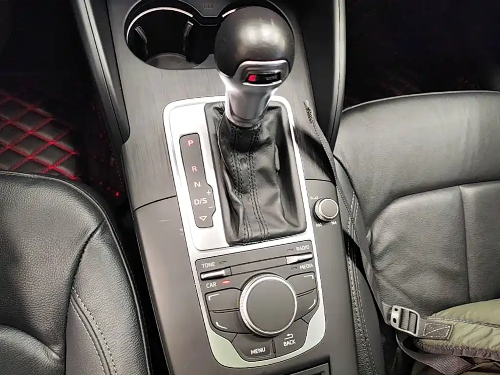 Audi A3 2016 Limousine 35 TFSI Style Edition купить на сайте DeffCars