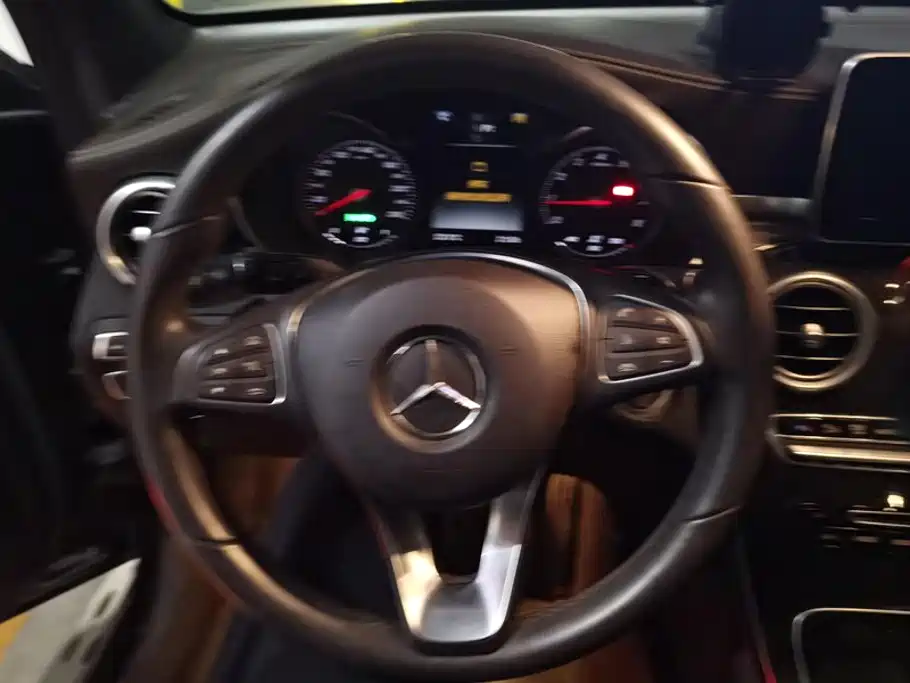 Mercedes-Benz GLC 2019 GLC 260 4MATIC Dynamic купить на сайте DeffCars