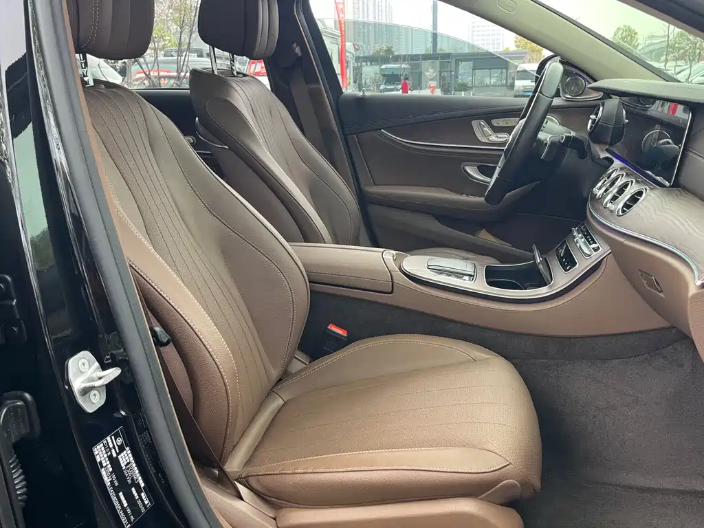 Mercedes-Benz E-Class 2023 E 300 L Luxury Model купить на сайте DeffCars