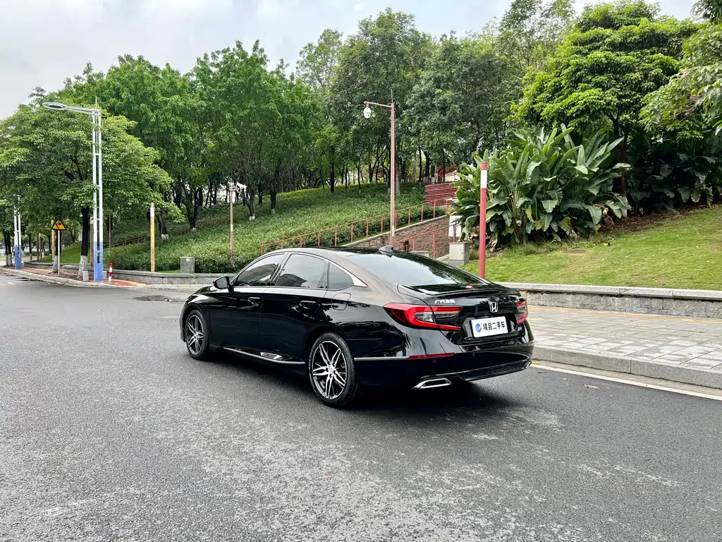 Accord 2022 260TURBO Magic Night Premium Edition купить на сайте DeffCars