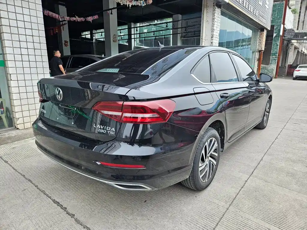 Lavida 2022 280TSI DSG Comfort Edition купить на сайте DeffCars