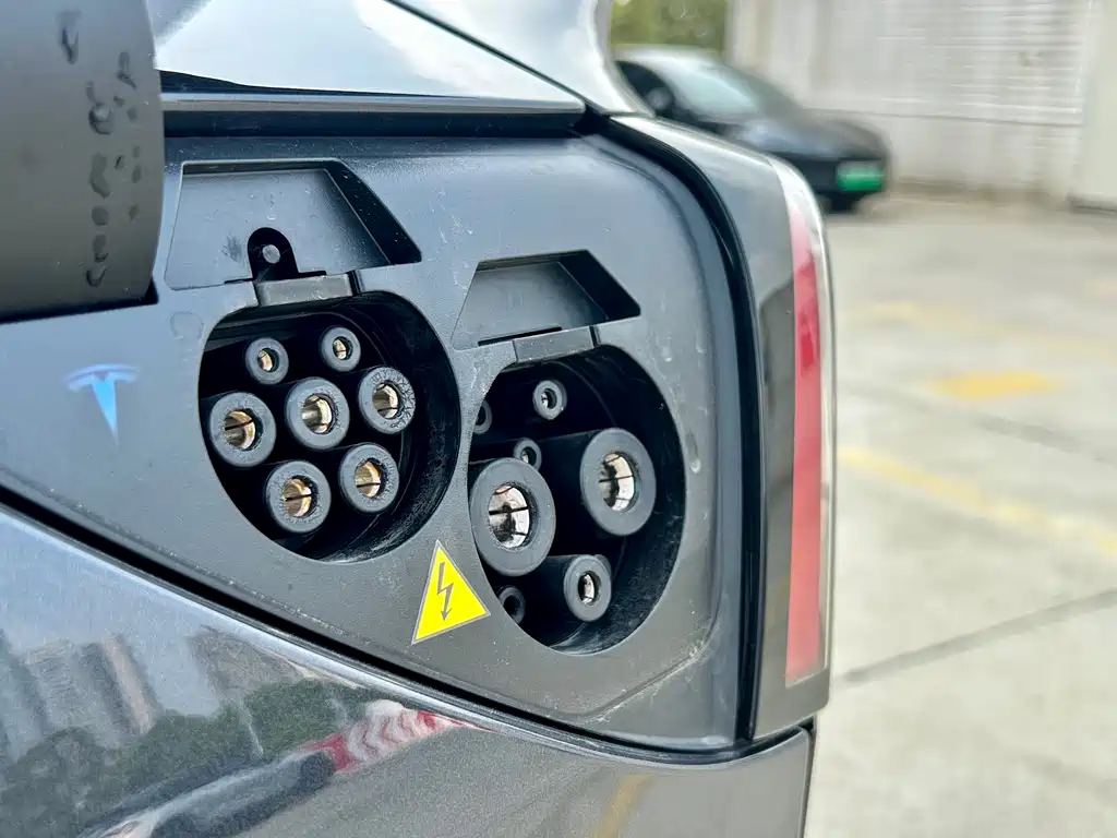 Model 3 2025 facelift rear-wheel drive version купить на сайте DeffCars