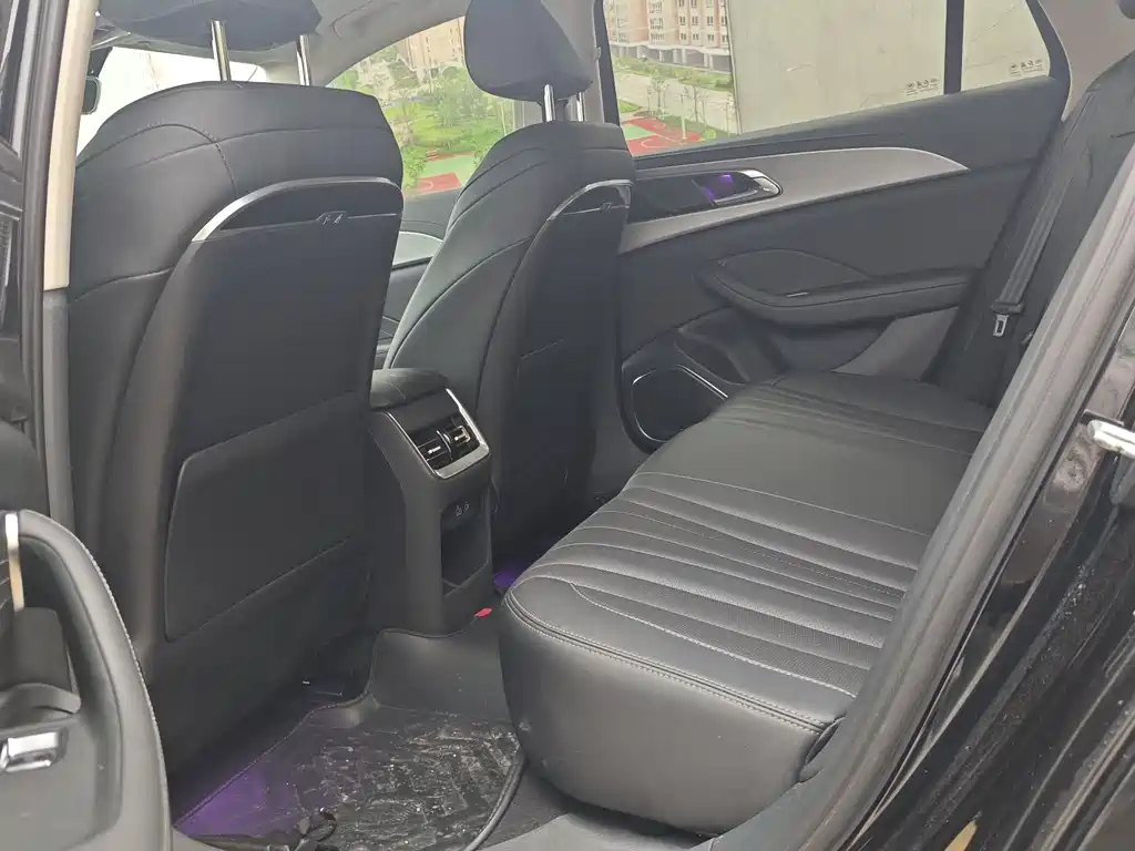 Hongqi H5 2023 1.5T DCT Zhilian Qiyue Edition купить на сайте DeffCars