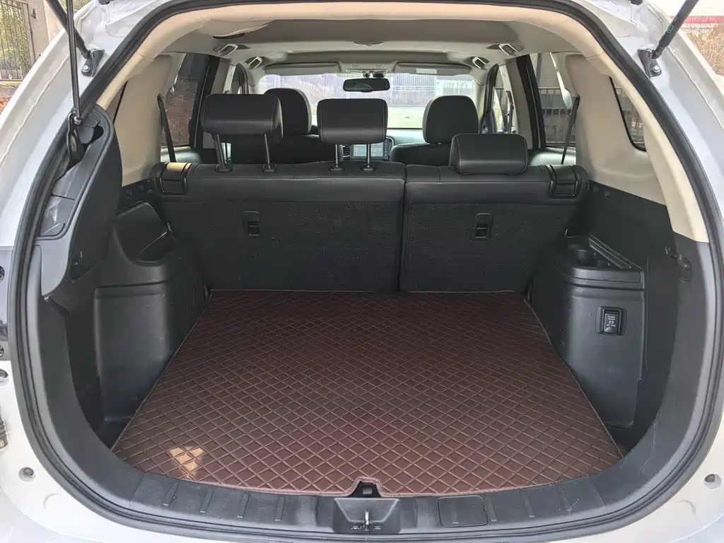 Outlander 2021 2.4L four-wheel drive solar version 5 seats купить на сайте DeffCars