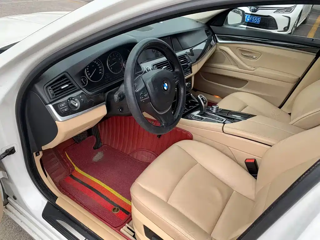 BMW 5 Series 2012 535Li Leading Model купить на сайте DeffCars