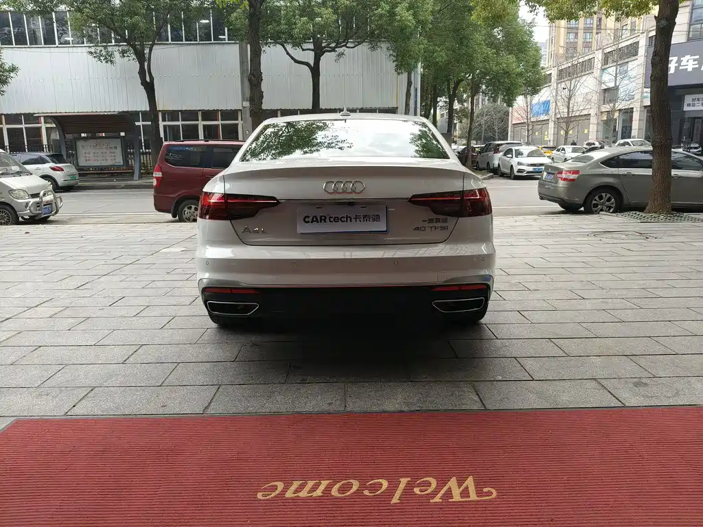 Audi A4L 2025 model 2 million Yuexiang version 40 TFSI fashionable and dynamic купить на сайте DeffCars