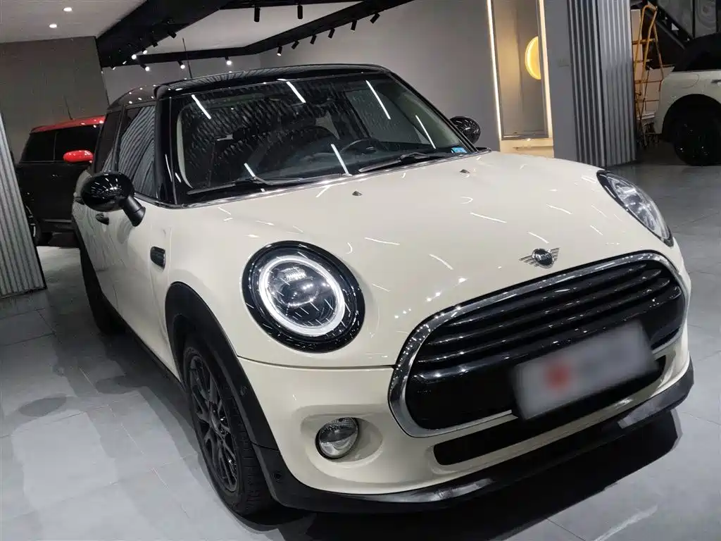 MINI 2018 1.5T COOPER Classic Five-Door Edition купить на сайте DeffCars