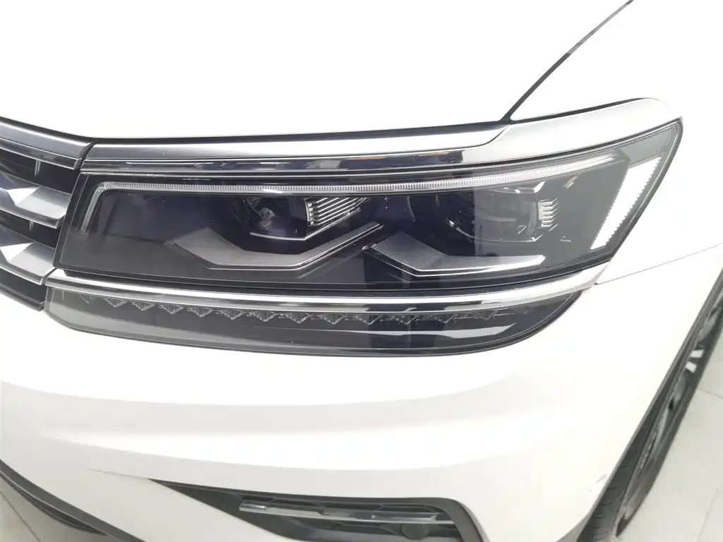 Tiguan L 2018 facelift 330TSI automatic two-wheel drive flagship version купить на сайте DeffCars