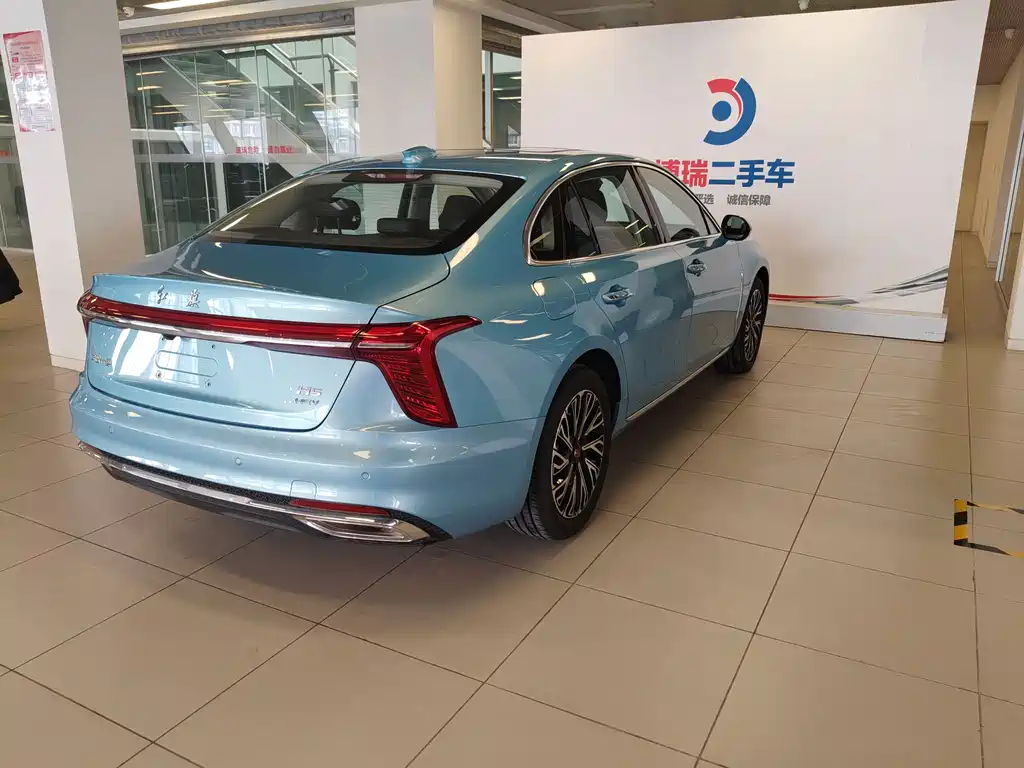 Hongqi H5 2024 1.5T HEV Zhilian Qichang Edition купить на сайте DeffCars
