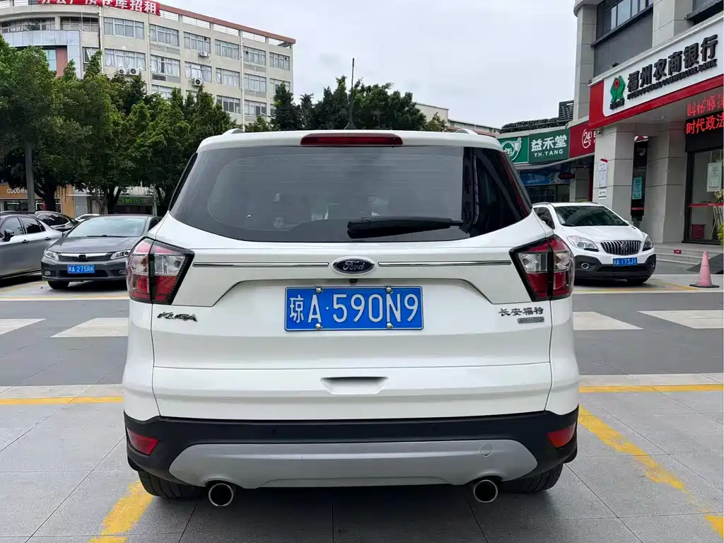 Escape 2018 EcoBoost 180 two-wheel drive platinum airfoil купить на сайте DeffCars