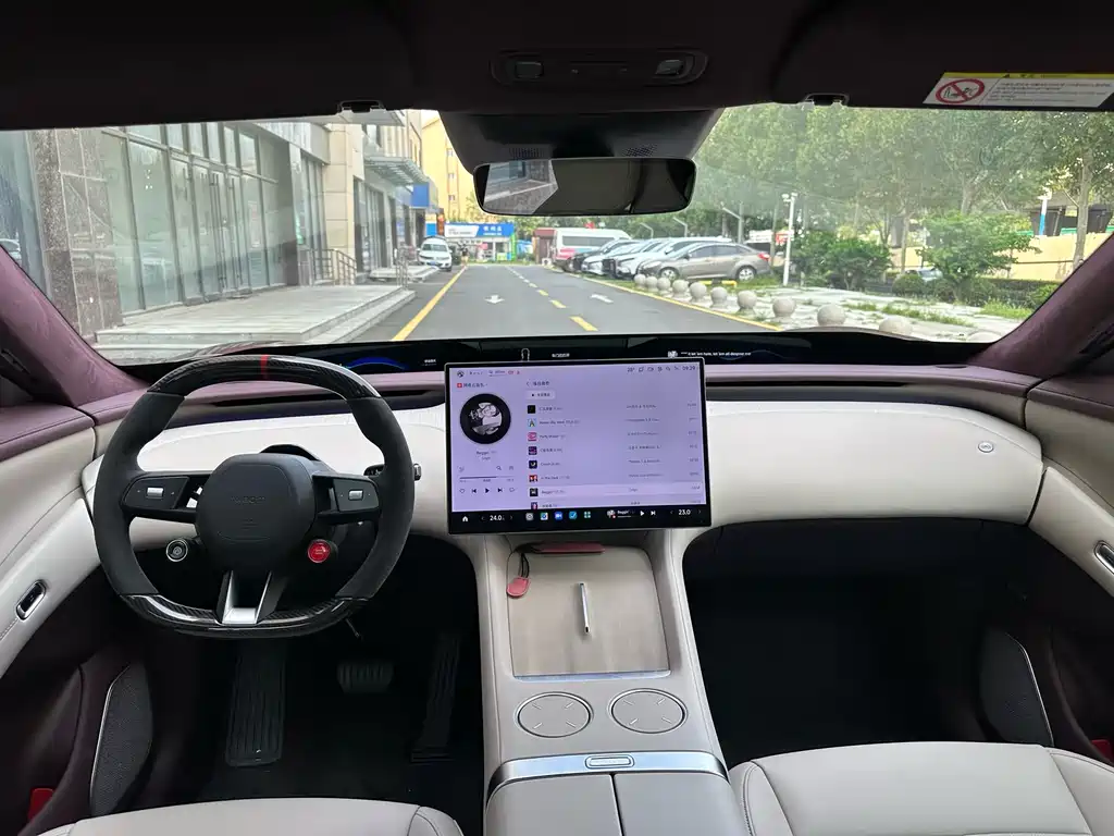 YU7 2025 Max Edition купить на сайте DeffCars